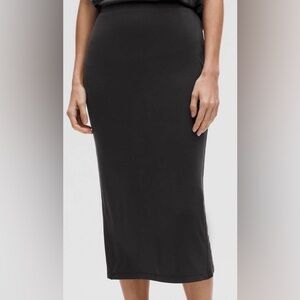 Lululemon Athletica Black Softstreme Column Midi Skirt - NWT!